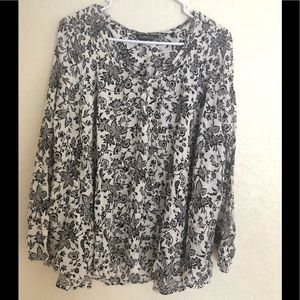 NWT Express women’s Large shirt, top black and white flowered shirt long sleeves